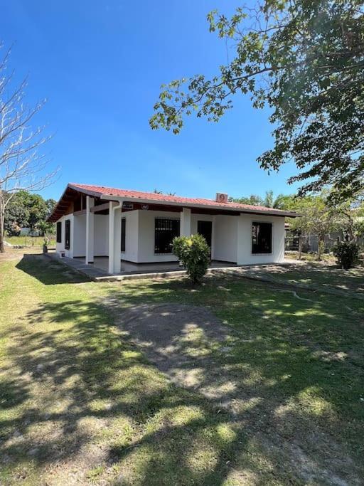 Casa Con Amplios Jardines Villa Paquera Kültér fotó